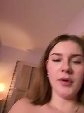 MaribelRiver online show from 02/04/25, 11:49