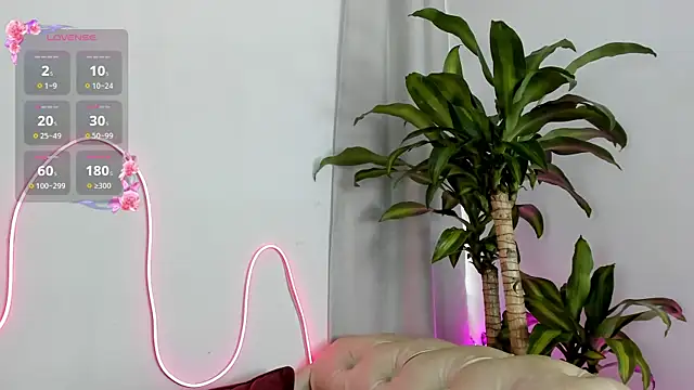 Snapshot of Jentokio chatting on 10/15/25, 09:04 Jentokio online show from 10/15/25, 09:04