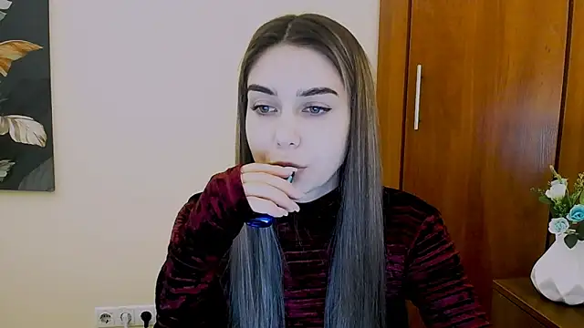 Lili magic online show from 02/05/25, 03:42