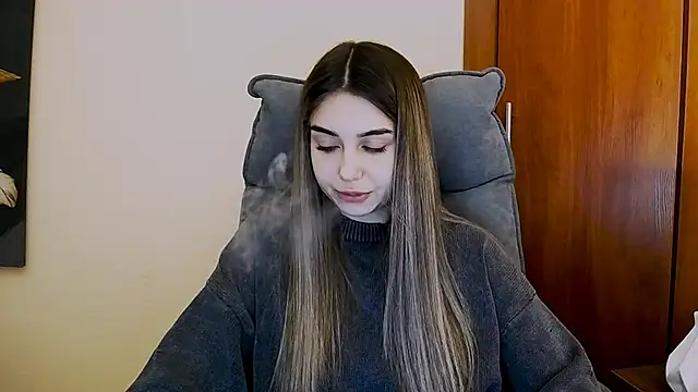 Lili magic online show from 03/19/25, 12:45