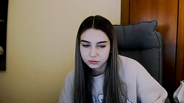 Lili magic online show from 03/22/25, 04:37