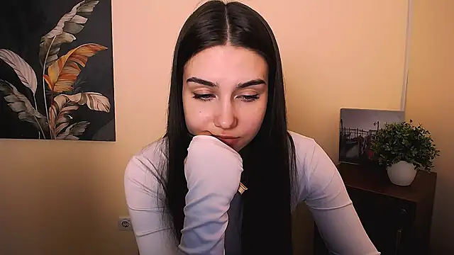 Lili magic online show from 09/17/25, 12:29