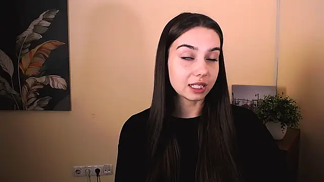 Lili magic online show from 09/28/25, 12:43