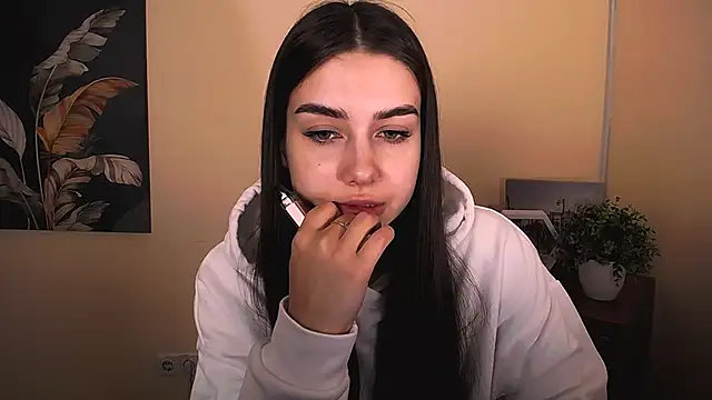 Lili magic online show from 10/08/25, 07:17