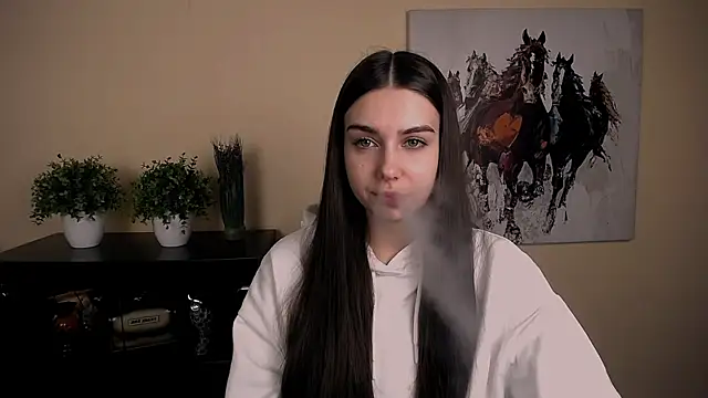 Lili magic online show from 11/16/25, 03:39