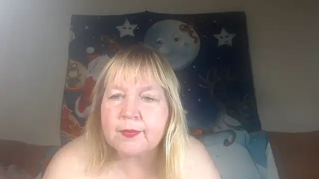 Snapshot of Blasflittchen chatting on 12/14/24, 11:23 Blasflittchen online show from 12/14/24, 11:23