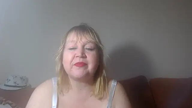 Snapshot of Blasflittchen chatting on 01/24/25, 03:02 Blasflittchen online show from 01/24/25, 03:02