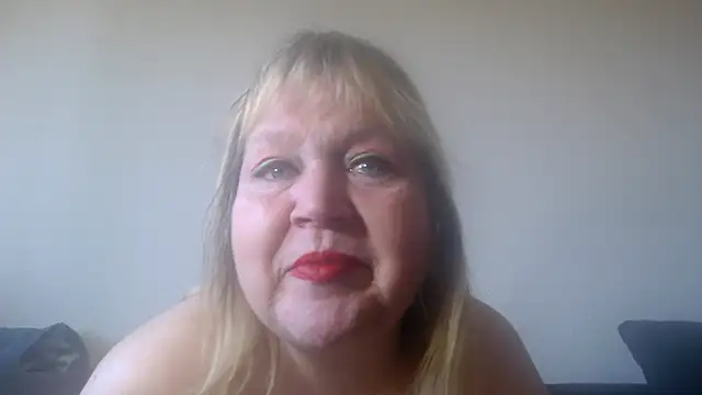 Snapshot of Blasflittchen chatting on 03/02/25, 11:50 Blasflittchen online show from 03/02/25, 11:50