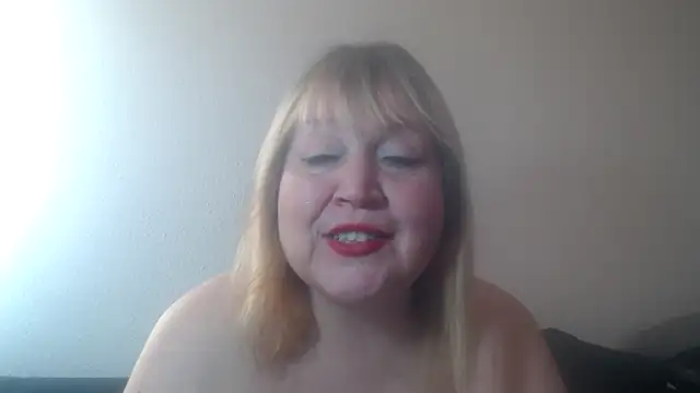 Snapshot of Blasflittchen chatting on 03/04/25, 03:59 Blasflittchen online show from 03/04/25, 03:59