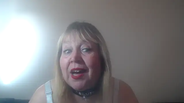 Snapshot of Blasflittchen chatting on 03/21/25, 03:35 Blasflittchen online show from 03/21/25, 03:35