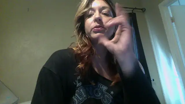 bella8769 online show from 02/24/26, 04:05