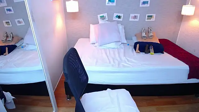 kiara evanss online show from 02/21/25, 11:21