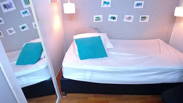 kiara evanss online show from 03/05/25, 02:25