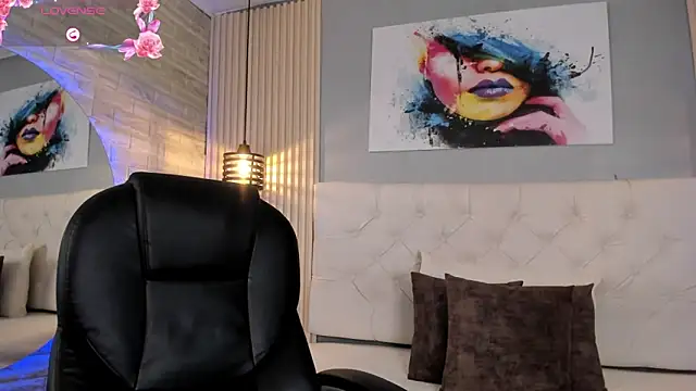 emma  smith1 online show from 09/22/25, 12:29