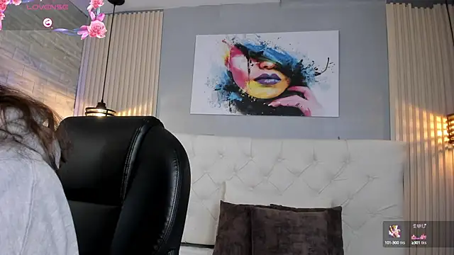 emma  smith1 online show from 09/26/25, 12:09