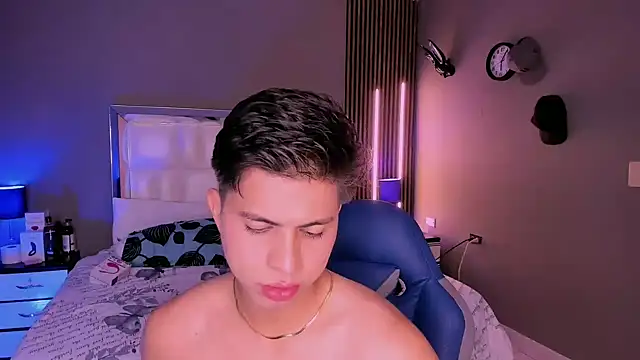 Niicky1  online show from 03/21/25, 09:45