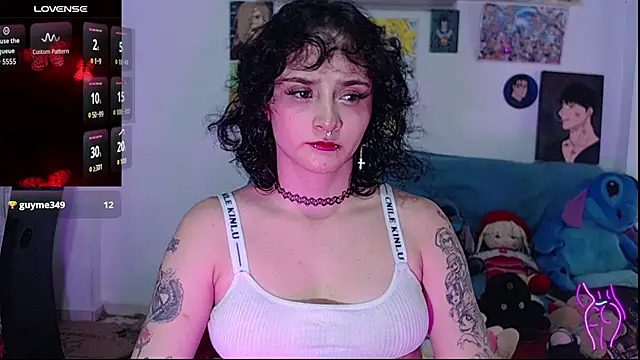 kitty22  online show from 11/08/25, 07:23