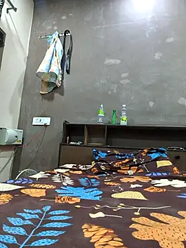 lund lol online show from 10/20/25, 07:47