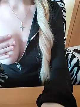 Elza kom online show from 03/02/25, 08:48