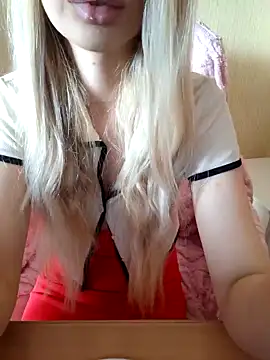 Elza kom online show from 10/15/25, 04:34