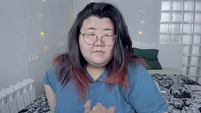 Snapshot of Nadine_asian chatting on 12/08/24, 08:41 Nadine asian online show from 12/08/24, 08:41