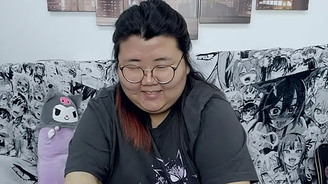 Snapshot of Nadine_asian chatting on 12/15/24, 08:19 Nadine asian online show from 12/15/24, 08:19