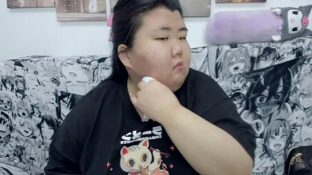 Snapshot of Nadine_asian chatting on 01/04/25, 05:16 Nadine asian online show from 01/04/25, 05:16