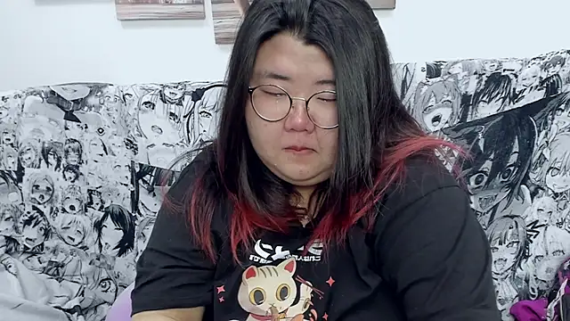 Snapshot of Nadine_asian chatting on 01/04/25, 11:22 Nadine asian online show from 01/04/25, 11:22