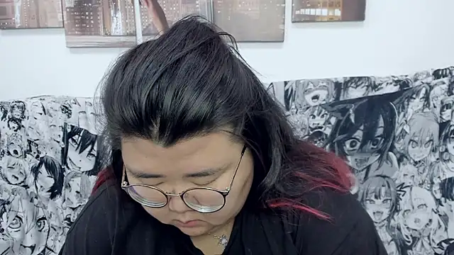 Snapshot of Nadine_asian chatting on 01/05/25, 06:13 Nadine asian online show from 01/05/25, 06:13