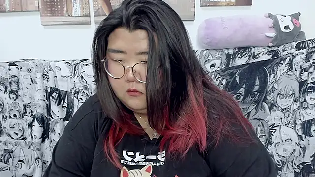 Snapshot of Nadine_asian chatting on 01/05/25, 09:15 Nadine asian online show from 01/05/25, 09:15