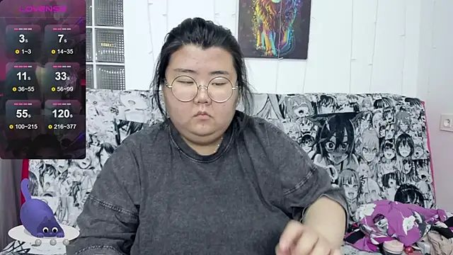 Snapshot of Nadine_asian chatting on 09/14/25, 08:13 Nadine asian online show from 09/14/25, 08:13