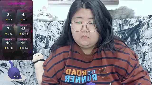 Snapshot of Nadine_asian chatting on 10/04/25, 01:36 Nadine asian online show from 10/04/25, 01:36