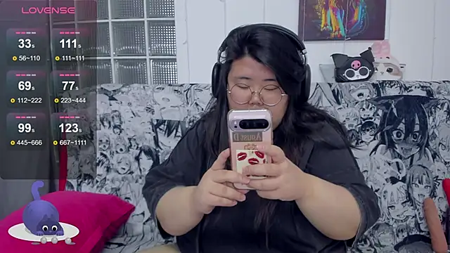 Snapshot of Nadine_asian chatting on 10/23/25, 07:40 Nadine asian online show from 10/23/25, 07:40