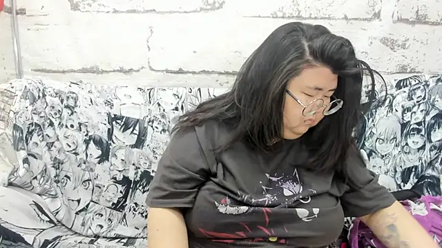 Snapshot of Nadine_asian chatting on 11/07/25, 08:36 Nadine asian online show from 11/07/25, 08:36