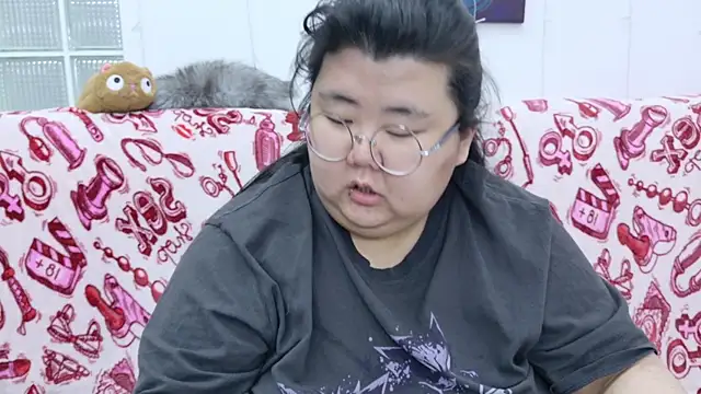 Nadine asian online show from 01/13/26, 03:01