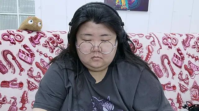 Nadine asian online show from 02/03/26, 03:04