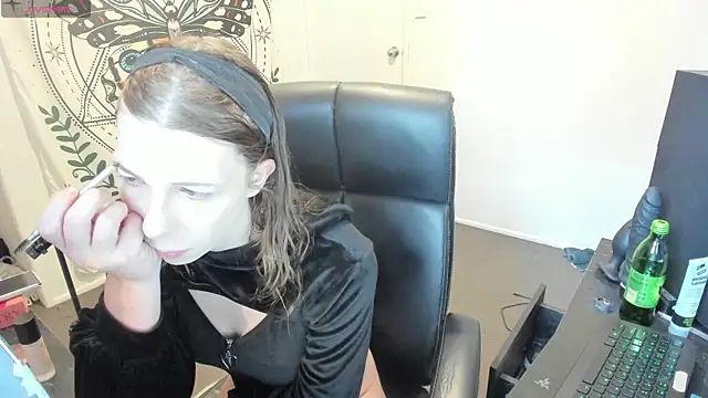 Ts-lucy-lux online show from 07/22/26, 09:28