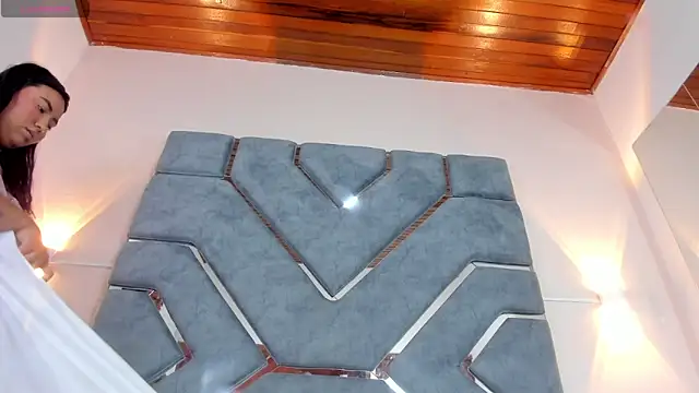 LucciaPorter online show from 02/14/26, 02:03