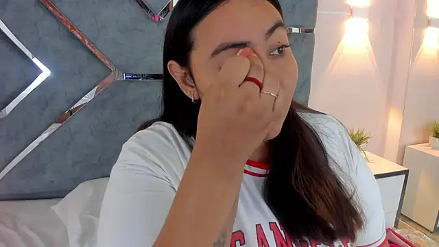 LucciaPorter online show from 03/26/26, 01:28