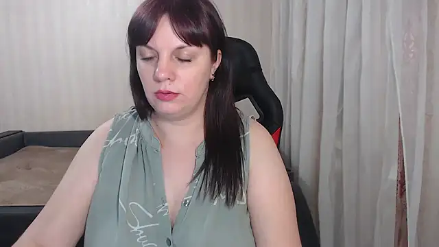 Snapshot of Jane_Luste chatting on 03/13/25, 04:01 Jane Luste online show from 03/13/25, 04:01