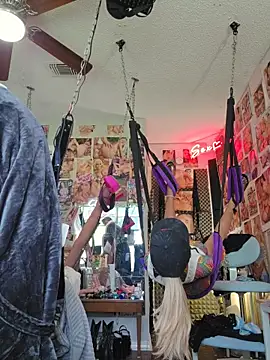 luvs2cumm69 online show from 03/26/26, 08:14