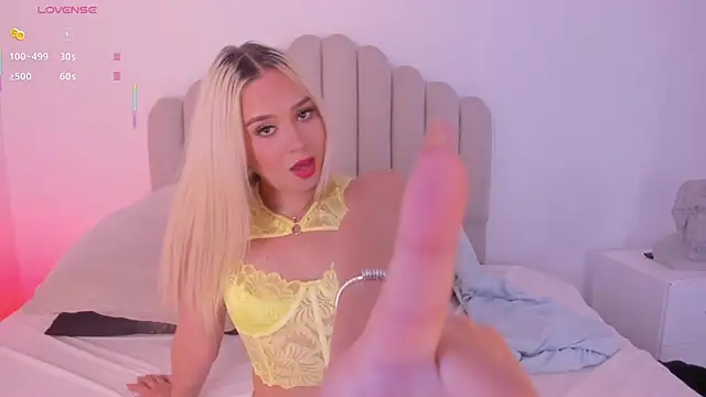 sofia pamela online show from 11/23/25, 03:56