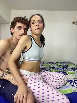 Snapshot of TheKing6ix9ine69 chatting on 02/16/25, 03:47 TheKing6ix9ine69 online show from 02/16/25, 03:47