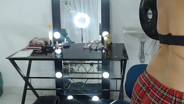 Snapshot of keyla-sensual chatting on 02/20/25, 11:10 keyla-sensual online show from 02/20/25, 11:10