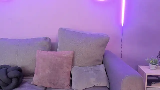 lanna bx online show from 09/25/25, 07:28