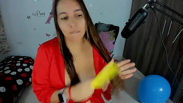 isa loves cum online show from 04/18/26, 06:17