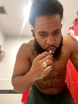 MilkyMontana online show from 12/07/24, 02:24