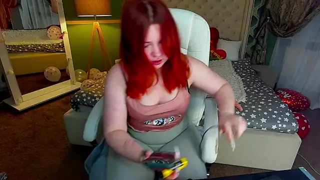 RosieMoons online show from 02/18/25, 02:05