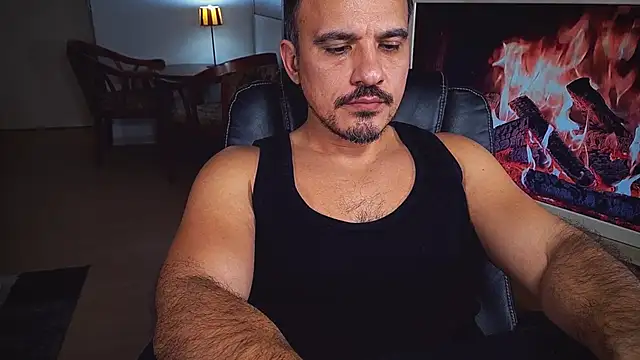 Snapshot of officeman7 chatting on 01/23/25, 07:29 officeman7 online show from 01/23/25, 07:29