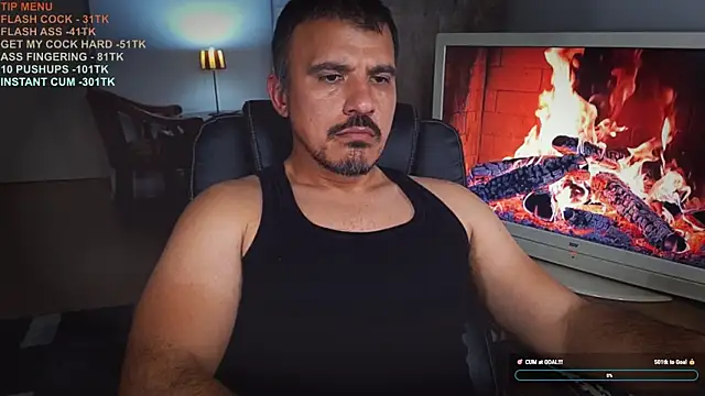 Snapshot of officeman7 chatting on 11/07/25, 03:12 officeman7 online show from 11/07/25, 03:12